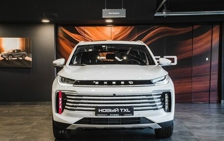 CheryExeed TXL, 2024 год, 3 680 000 рублей, 3 фотография