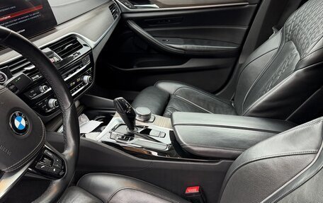 BMW 5 серия, 2018 год, 2 850 000 рублей, 7 фотография