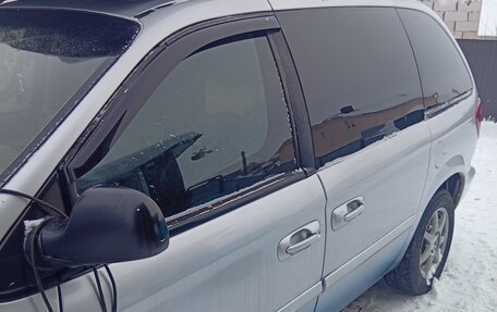 Dodge Caravan IV, 2005 год, 470 000 рублей, 2 фотография