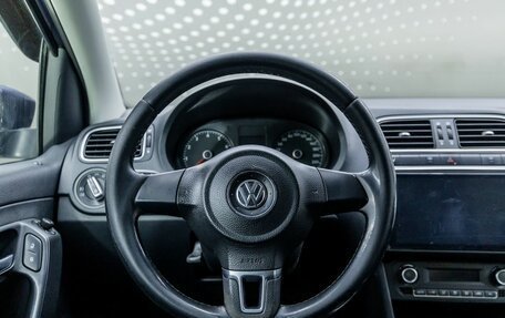 Volkswagen Polo VI (EU Market), 2013 год, 420 000 рублей, 11 фотография