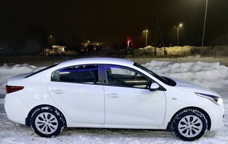 KIA Rio III рестайлинг, 2017 год, 1 350 000 рублей, 5 фотография