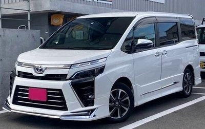 Toyota Voxy III, 2021 год, 2 295 000 рублей, 1 фотография