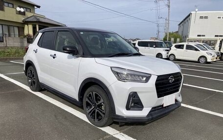 Daihatsu Rocky, 2022 год, 1 360 000 рублей, 3 фотография