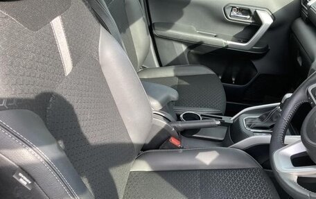 Daihatsu Rocky, 2022 год, 1 360 000 рублей, 14 фотография