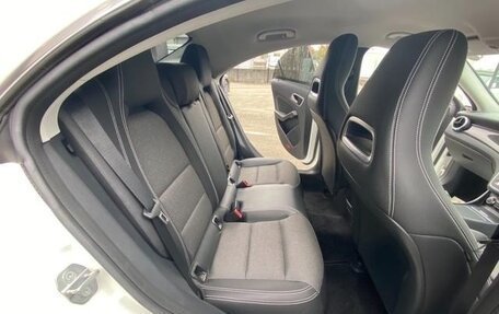 Mercedes-Benz CLA, 2018 год, 1 400 000 рублей, 26 фотография