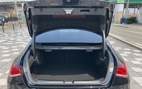 Mercedes-Benz CLA, 2021 год, 1 980 000 рублей, 13 фотография