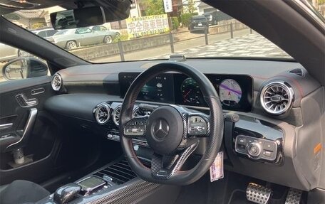 Mercedes-Benz CLA, 2021 год, 1 980 000 рублей, 14 фотография