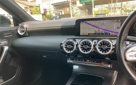 Mercedes-Benz CLA, 2021 год, 1 980 000 рублей, 29 фотография