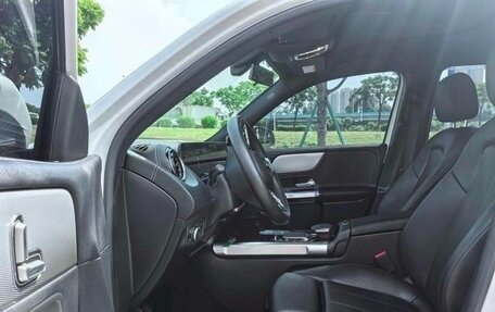 Mercedes-Benz GLB, 2021 год, 2 250 000 рублей, 6 фотография