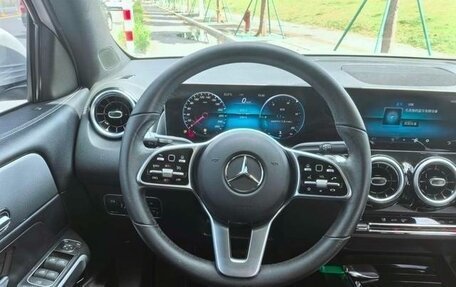 Mercedes-Benz GLB, 2021 год, 2 250 000 рублей, 8 фотография