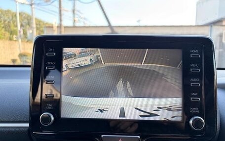 Toyota Yaris, 2021 год, 1 055 000 рублей, 16 фотография