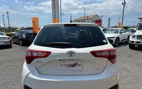 Toyota Vitz, 2019 год, 1 205 000 рублей, 5 фотография