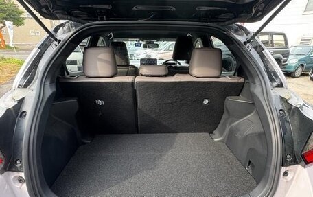 Toyota Yaris, 2021 год, 1 125 000 рублей, 16 фотография