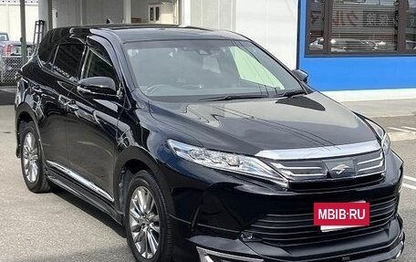 Toyota Harrier, 2019 год, 2 600 000 рублей, 2 фотография