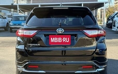Toyota Harrier, 2019 год, 2 600 000 рублей, 4 фотография