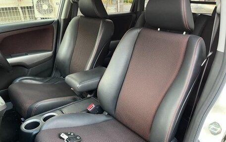 Honda Stream II, 2014 год, 1 150 000 рублей, 19 фотография