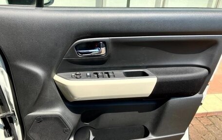 Suzuki Xbee I, 2022 год, 1 210 000 рублей, 25 фотография