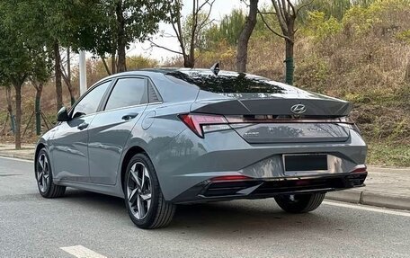 Hyundai Elantra, 2022 год, 1 210 000 рублей, 6 фотография