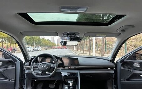 Hyundai Elantra, 2022 год, 1 210 000 рублей, 8 фотография