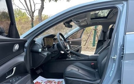 Hyundai Elantra, 2022 год, 1 210 000 рублей, 7 фотография