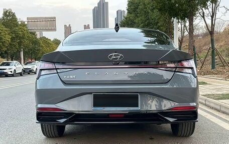 Hyundai Elantra, 2022 год, 1 210 000 рублей, 5 фотография