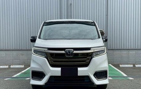 Honda Stepwgn IV, 2021 год, 2 250 000 рублей, 2 фотография