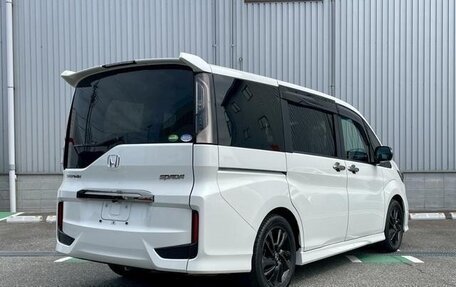 Honda Stepwgn IV, 2021 год, 2 250 000 рублей, 4 фотография