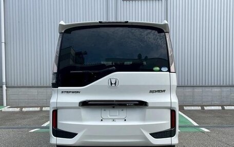 Honda Stepwgn IV, 2021 год, 2 250 000 рублей, 5 фотография