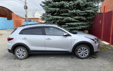 KIA Rio IV, 2021 год, 1 820 000 рублей, 1 фотография