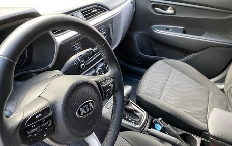 KIA Rio IV, 2021 год, 1 820 000 рублей, 6 фотография