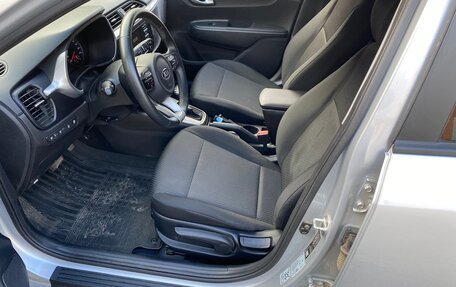 KIA Rio IV, 2021 год, 1 820 000 рублей, 5 фотография