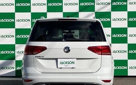 Volkswagen Touran III, 2022 год, 1 250 444 рублей, 5 фотография