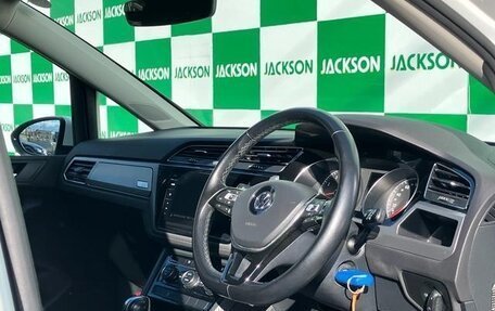 Volkswagen Touran III, 2022 год, 1 250 444 рублей, 15 фотография