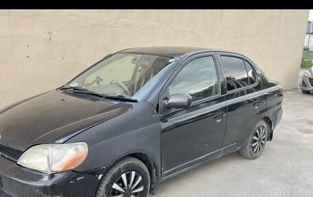 Toyota Platz, 2000 год, 120 000 рублей, 1 фотография