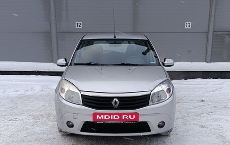 Renault Sandero I, 2014 год, 699 000 рублей, 2 фотография