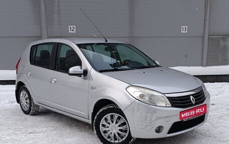 Renault Sandero I, 2014 год, 699 000 рублей, 3 фотография