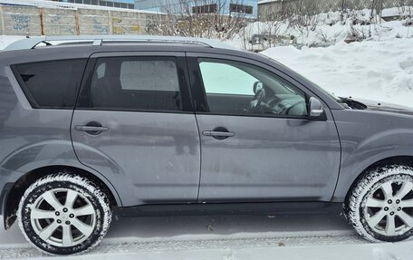 Mitsubishi Outlander III рестайлинг 3, 2010 год, 1 270 000 рублей, 8 фотография