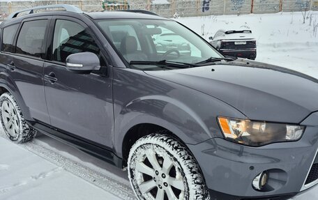 Mitsubishi Outlander III рестайлинг 3, 2010 год, 1 270 000 рублей, 3 фотография