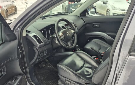 Mitsubishi Outlander III рестайлинг 3, 2010 год, 1 270 000 рублей, 10 фотография