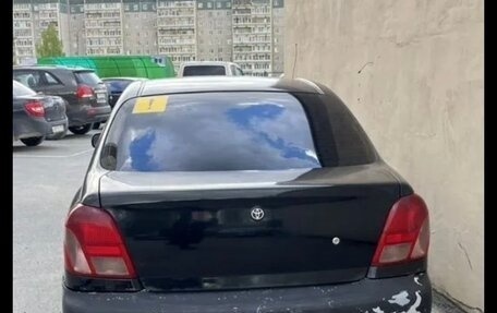 Toyota Platz, 2000 год, 120 000 рублей, 3 фотография