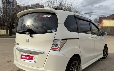 Honda Freed I, 2012 год, 1 150 000 рублей, 3 фотография