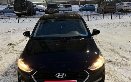 Hyundai Solaris II рестайлинг, 2017 год, 1 123 000 рублей, 1 фотография