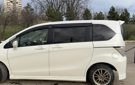 Honda Freed I, 2012 год, 1 150 000 рублей, 7 фотография