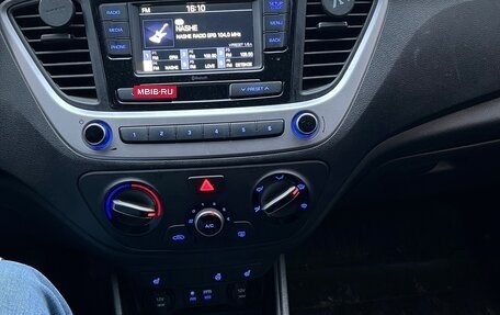 Hyundai Solaris II рестайлинг, 2017 год, 1 123 000 рублей, 6 фотография