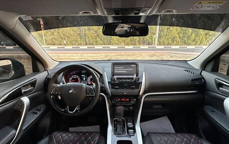 Mitsubishi Eclipse Cross, 2024 год, 2 700 000 рублей, 11 фотография