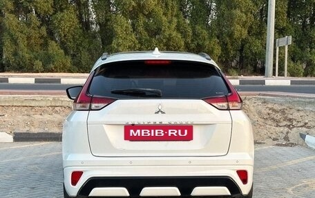 Mitsubishi Eclipse Cross, 2024 год, 2 700 000 рублей, 6 фотография