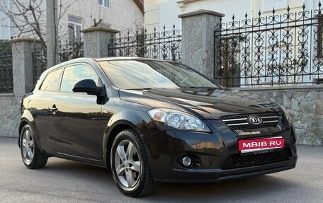 KIA cee'd I рестайлинг, 2008 год, 949 000 рублей, 1 фотография
