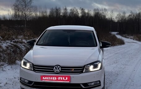 Volkswagen Passat B7, 2013 год, 1 230 000 рублей, 2 фотография