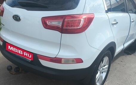 KIA Sportage III, 2011 год, 990 000 рублей, 10 фотография