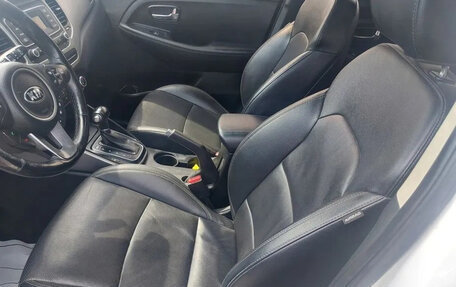 KIA Carens III (RP), 2018 год, 1 300 000 рублей, 4 фотография